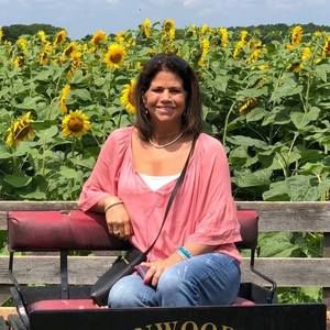 Meet your Posher, Dayna